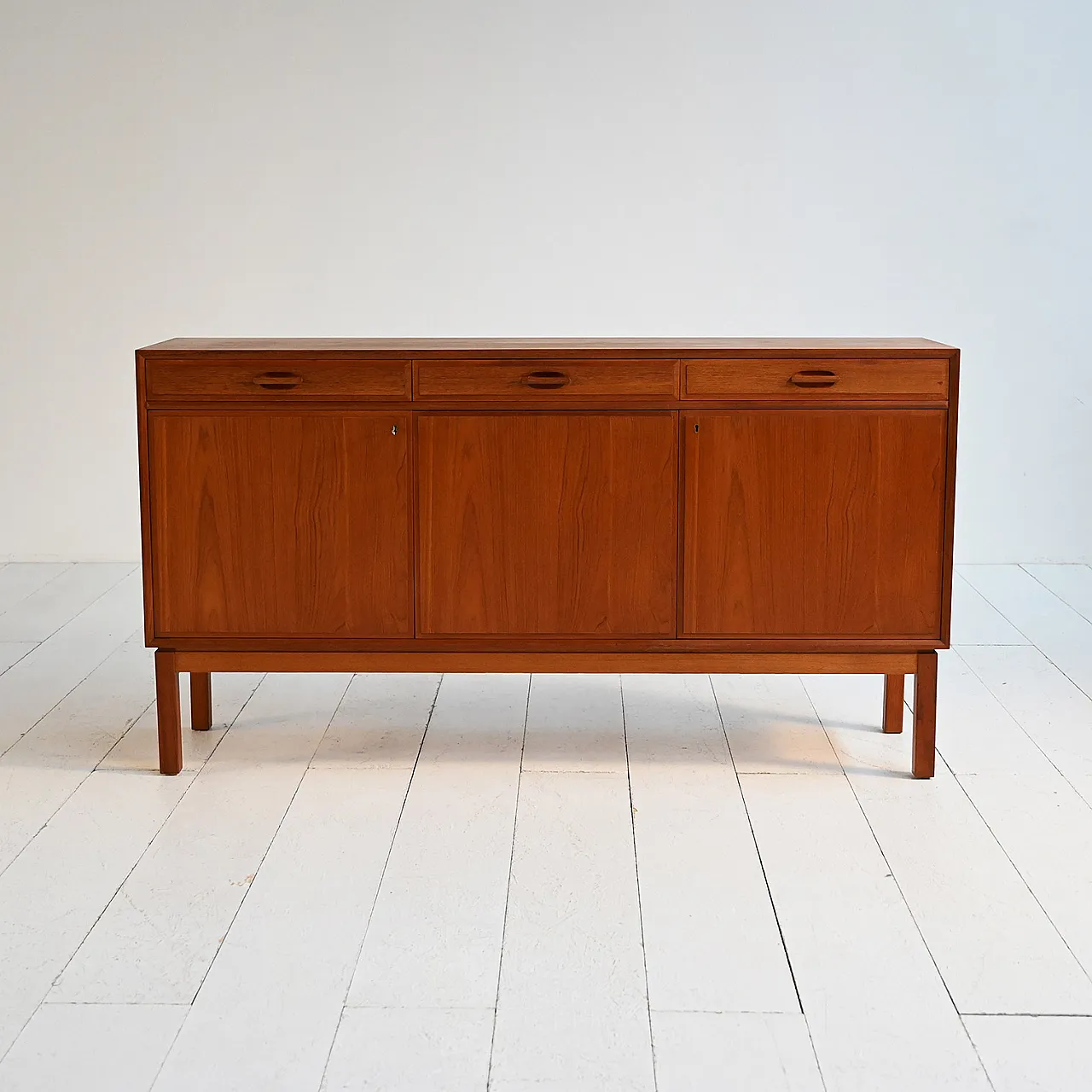 Scandinavian teak sideboard, 1960s 1