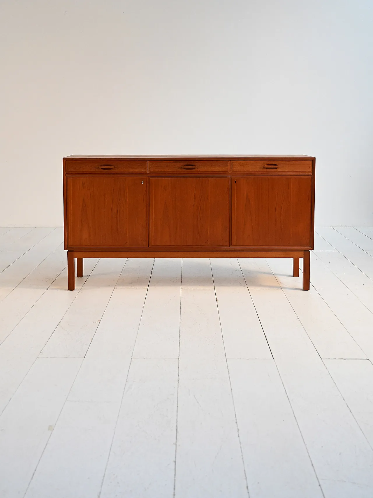 Scandinavian teak sideboard, 1960s 2