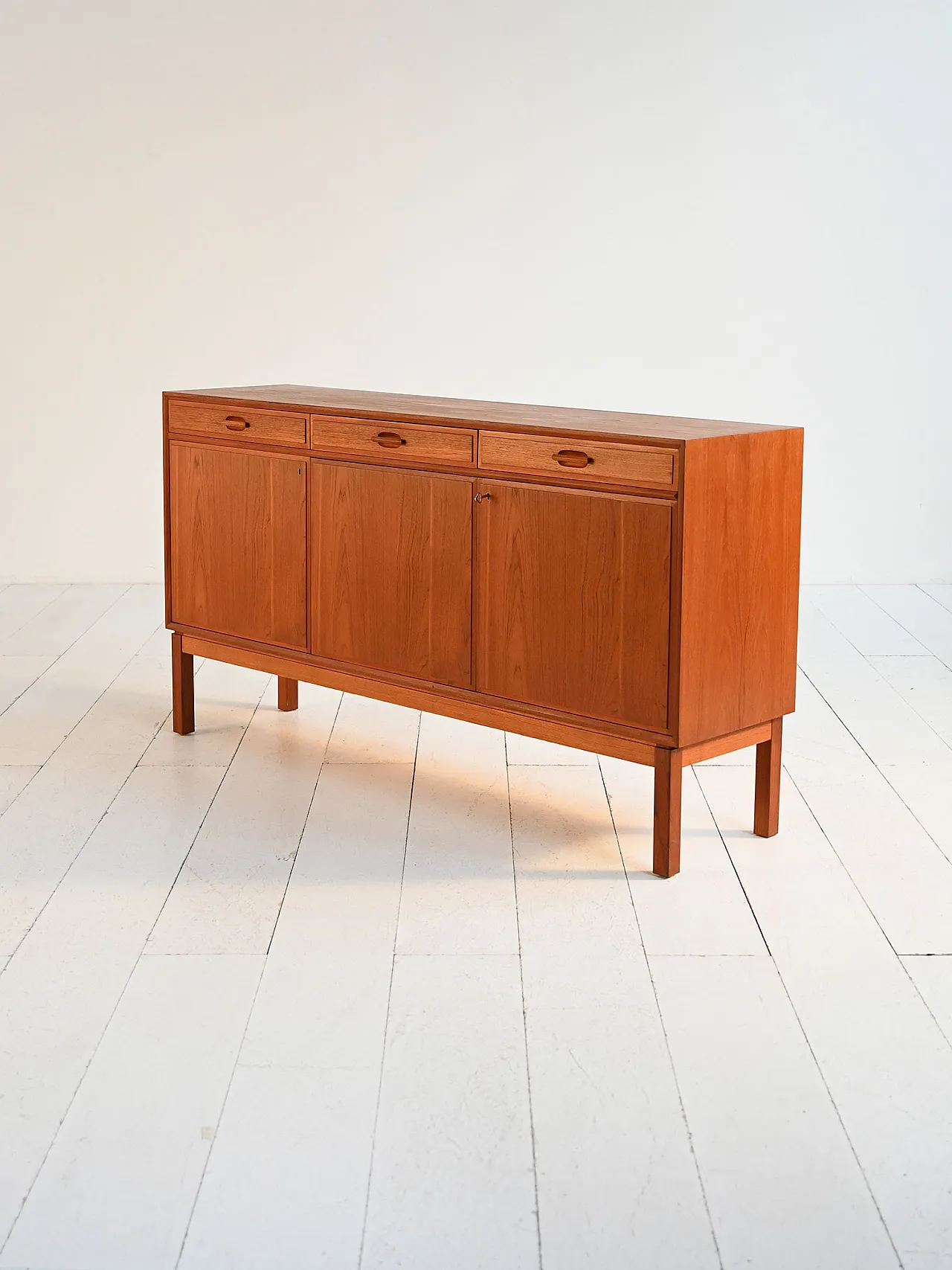 Scandinavian teak sideboard, 1960s 4