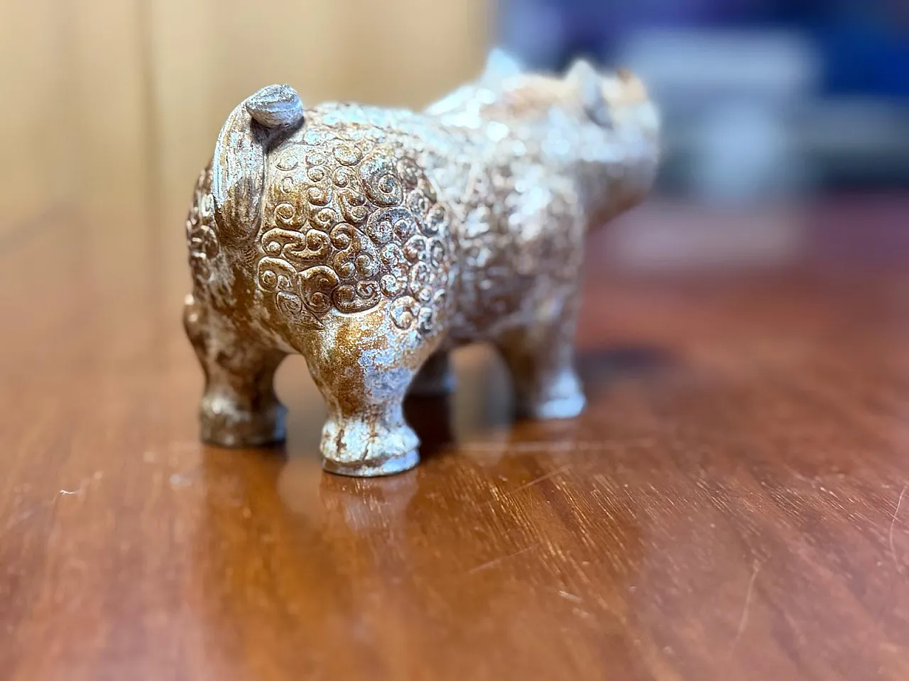 Figura cinese di rinoceronte in giada bianca, patina naturale, '600 8