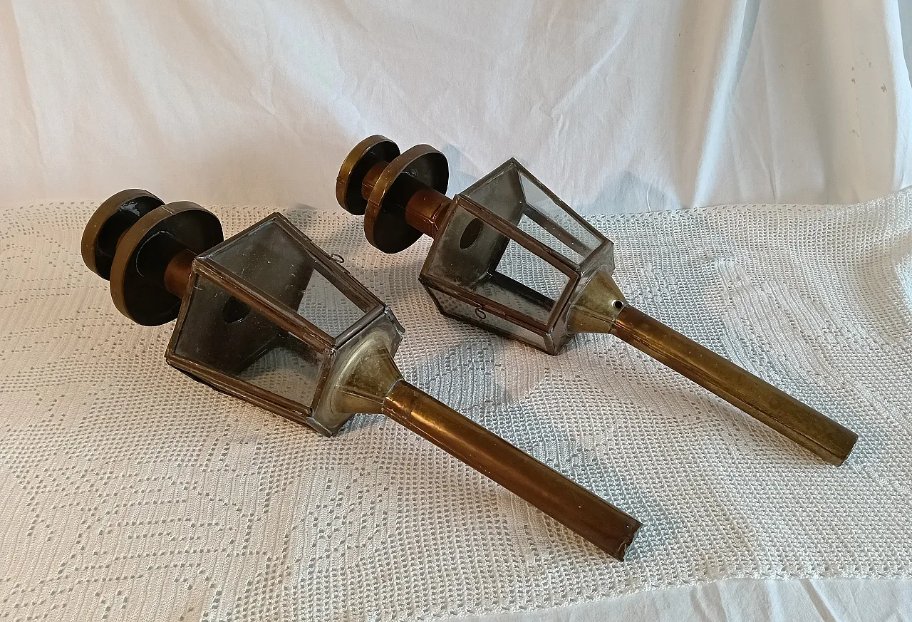 Coppia di lanterne da carrozza, anni '50 4