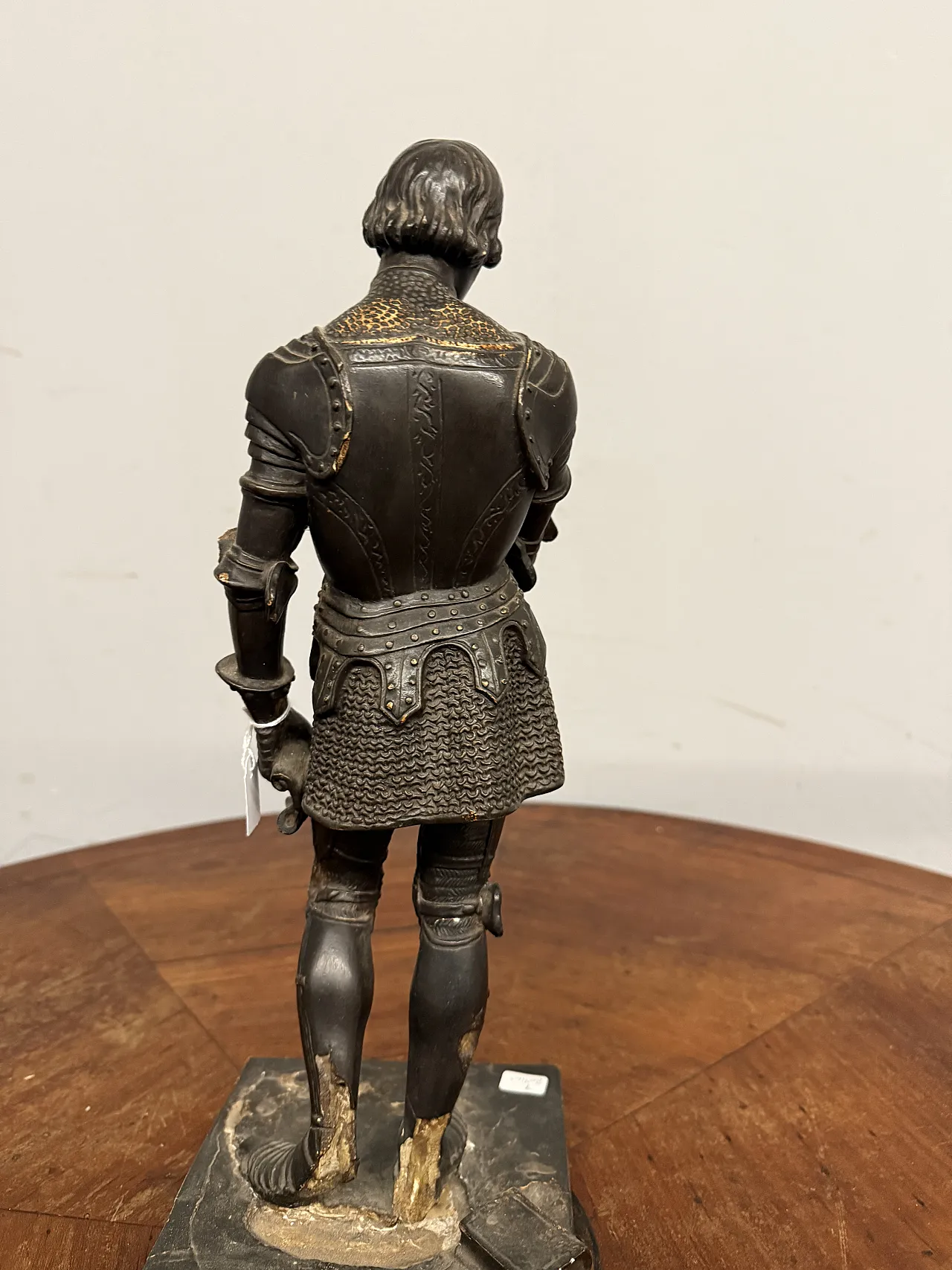 Scaiola sculpture of a knight made in France, 19th century 10