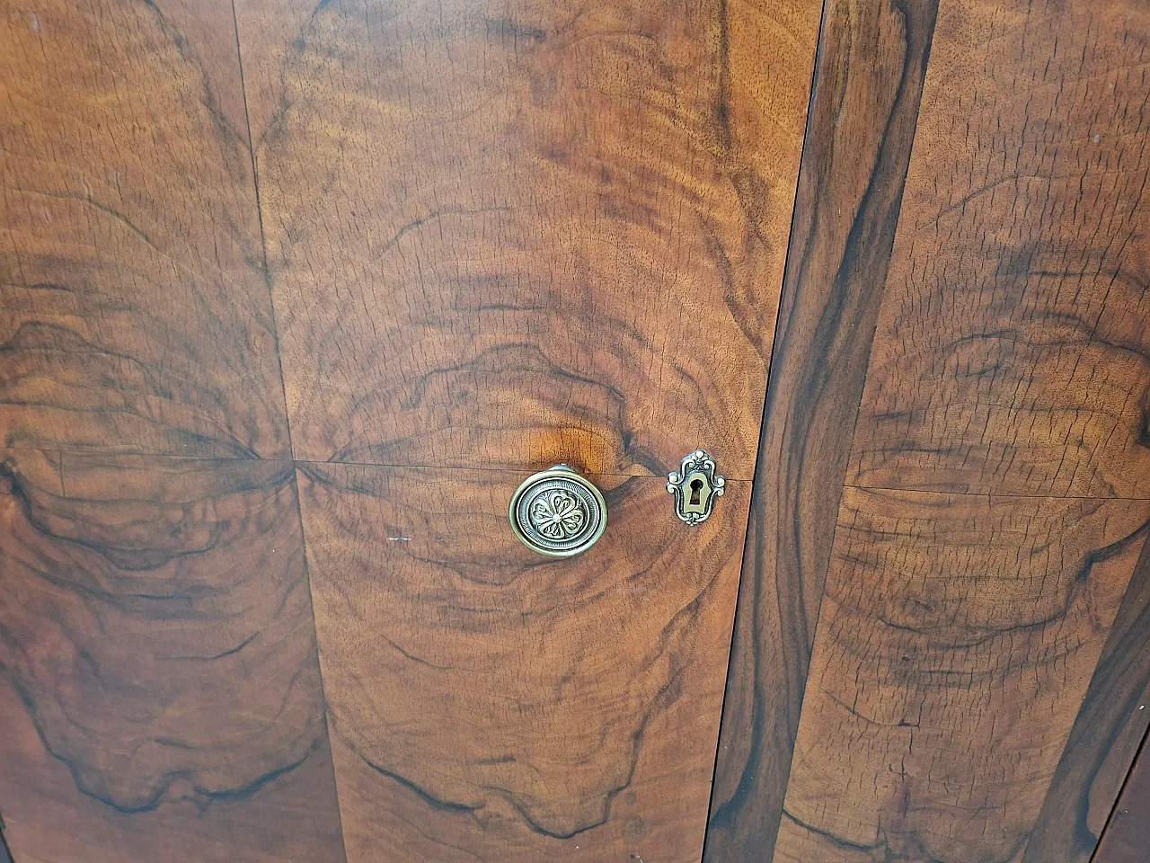 Pair of Art Deco sideboards in briarwood, 1930s 3