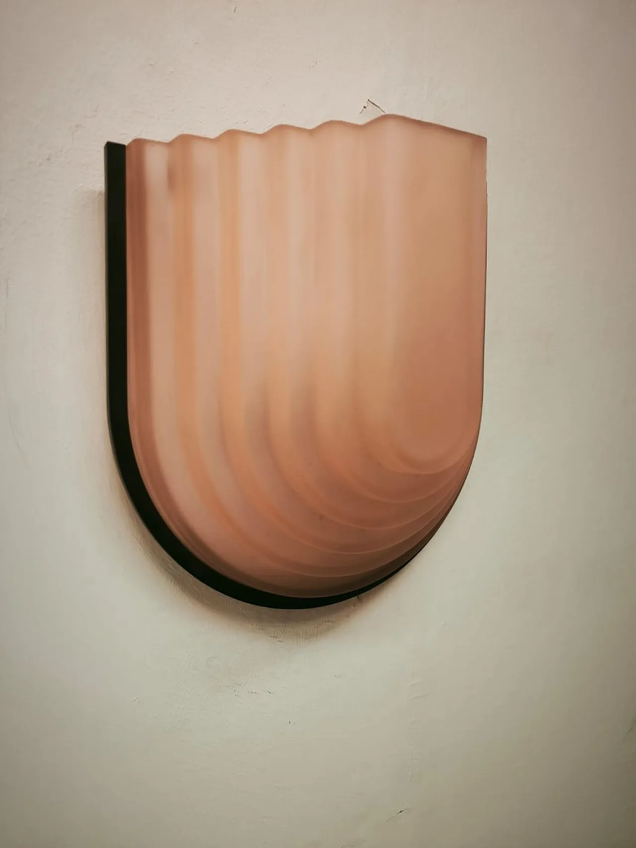 Lampada da parete rosa di F. Fabbian, anni '80 2
