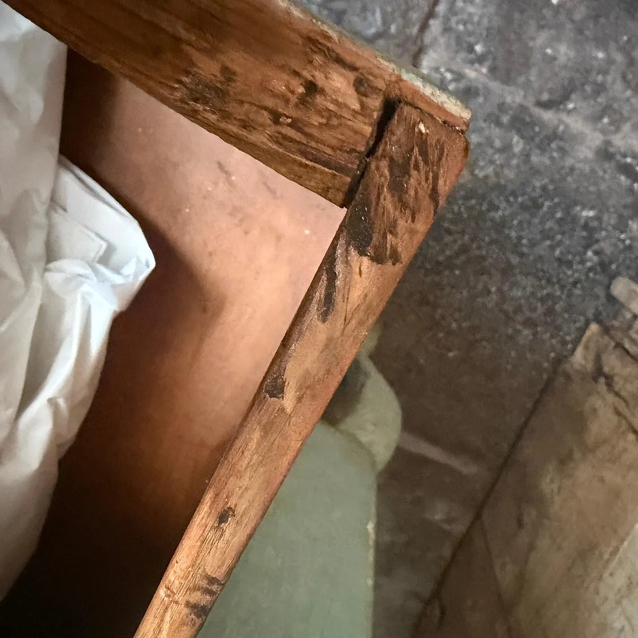 Cassettiera in stile Luigi XV in legno laccato, fine '800 6