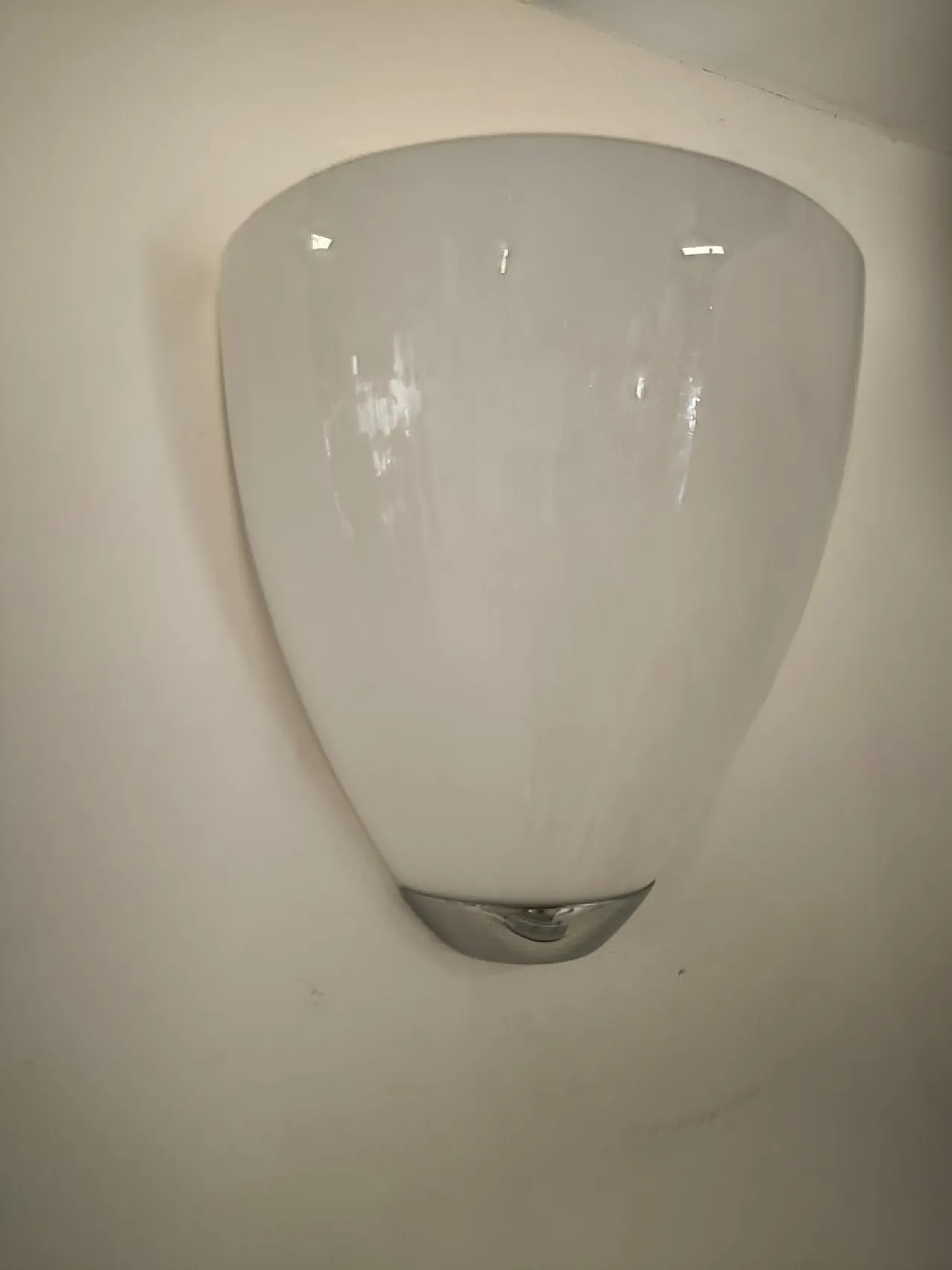Lampada da parete in vetro di Murano bianco lucido, anni '90 1