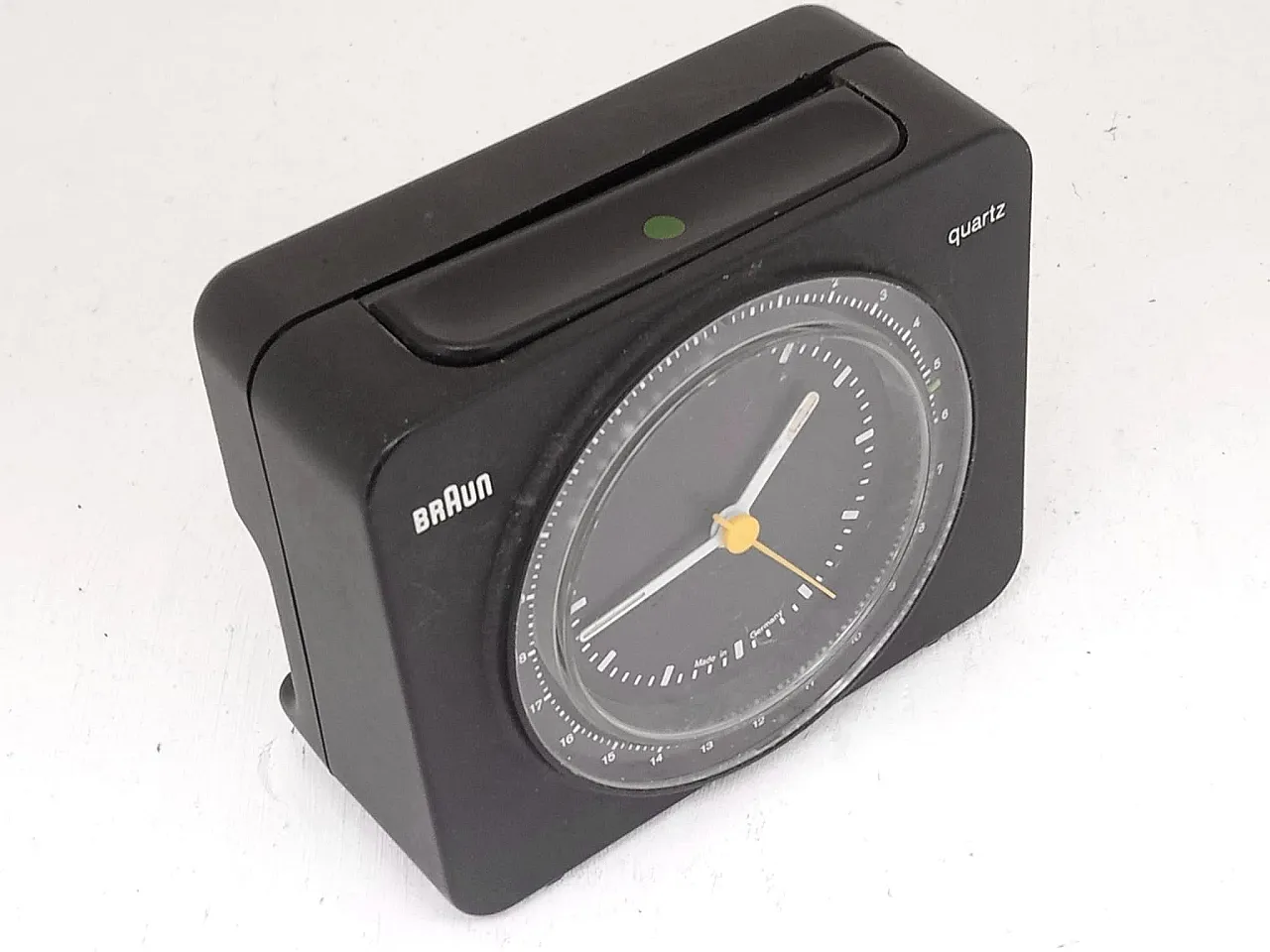 ヴィンテージ Braun TYPE:4834 Braun Dietrich Lubs, clock megamatic ab11 type 4834, 1980s | intOndo