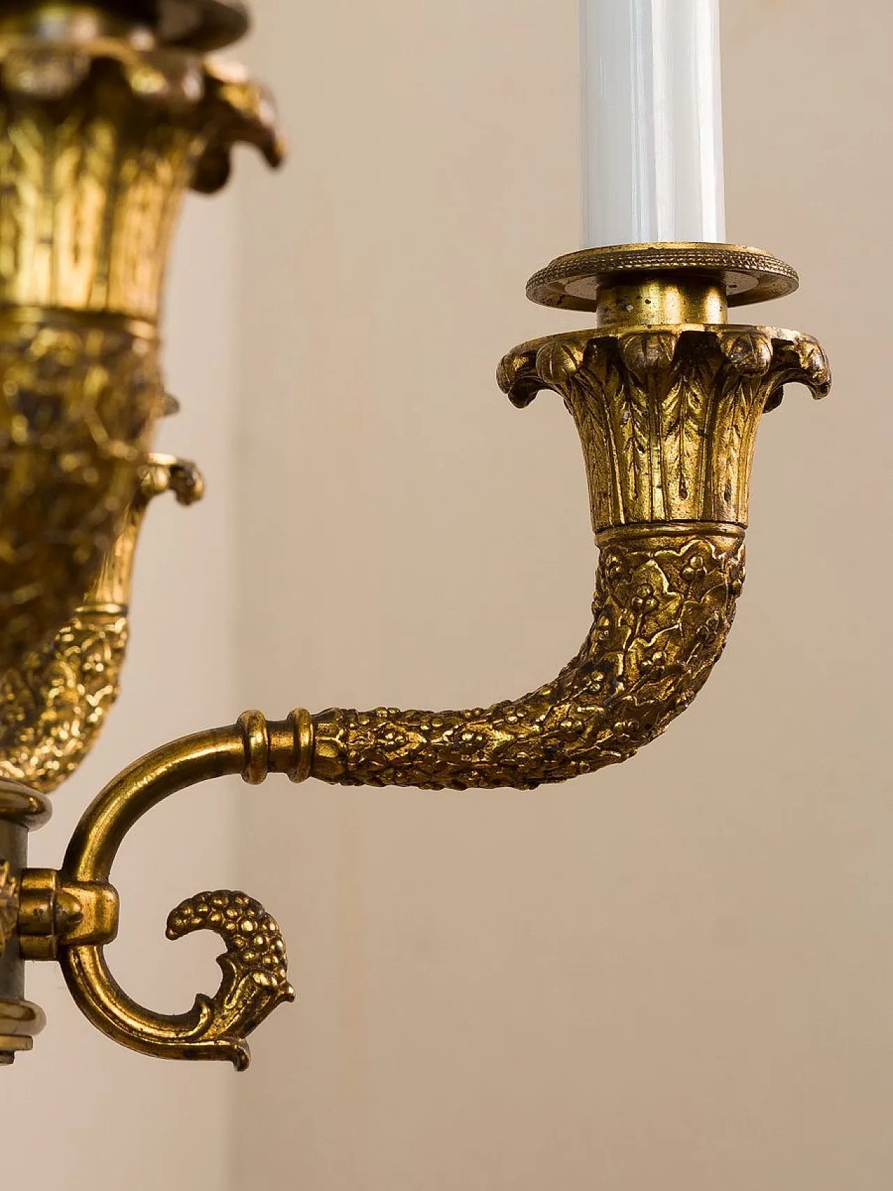 Lampadario Impero a 7 luci in bronzo dorato, fine '800 5