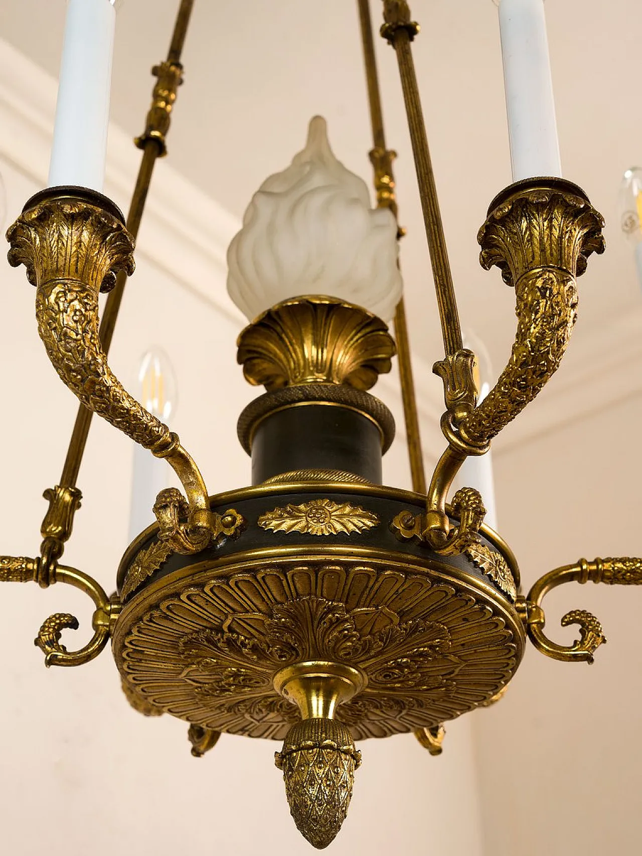Lampadario Impero a 7 luci in bronzo dorato, fine '800 11