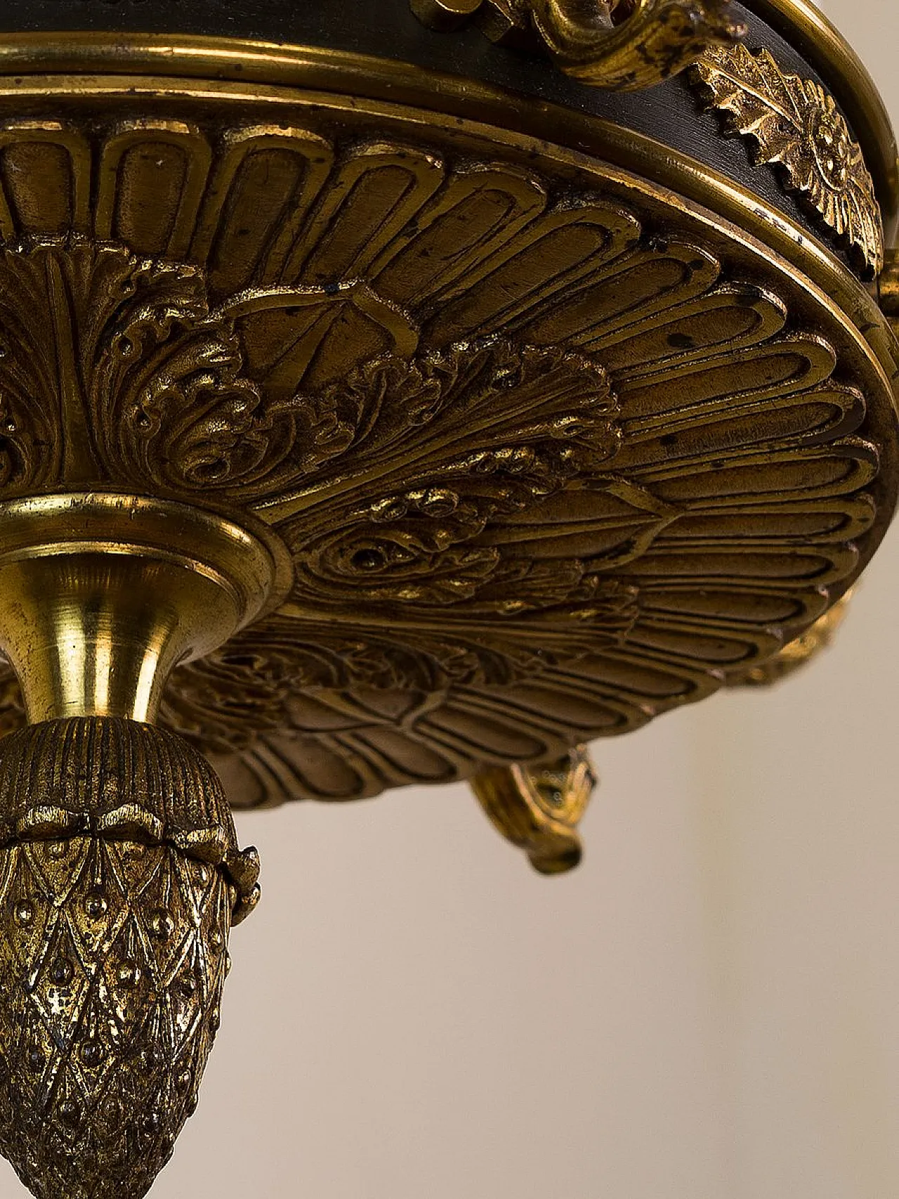 Lampadario Impero a 7 luci in bronzo dorato, fine '800 13