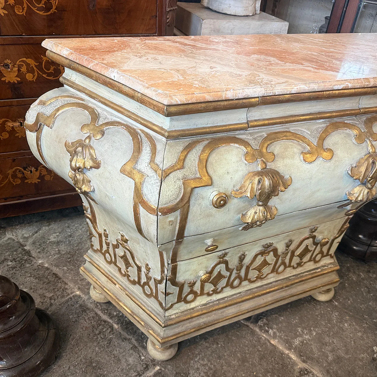 Comò veneziano barocco in legno laccato e dorato e marmo, '700 7