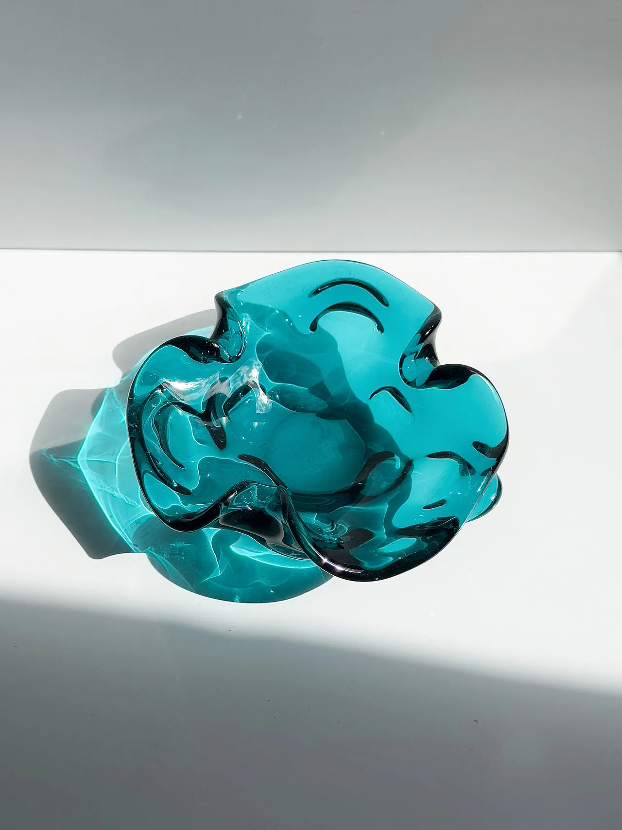 Mid-Century Murano ashtray in teal, late 20th century 4