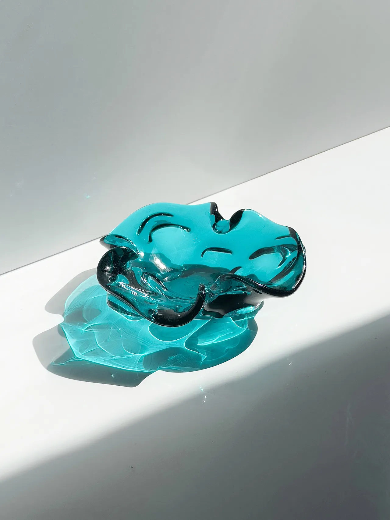 Mid-Century Murano ashtray in teal, late 20th century 6