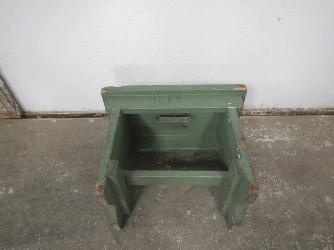 Support stool in fir wood 1960 7