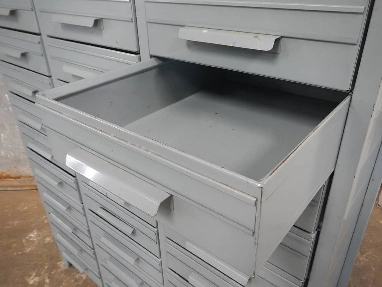 Industrial chest of drawers 1970 9