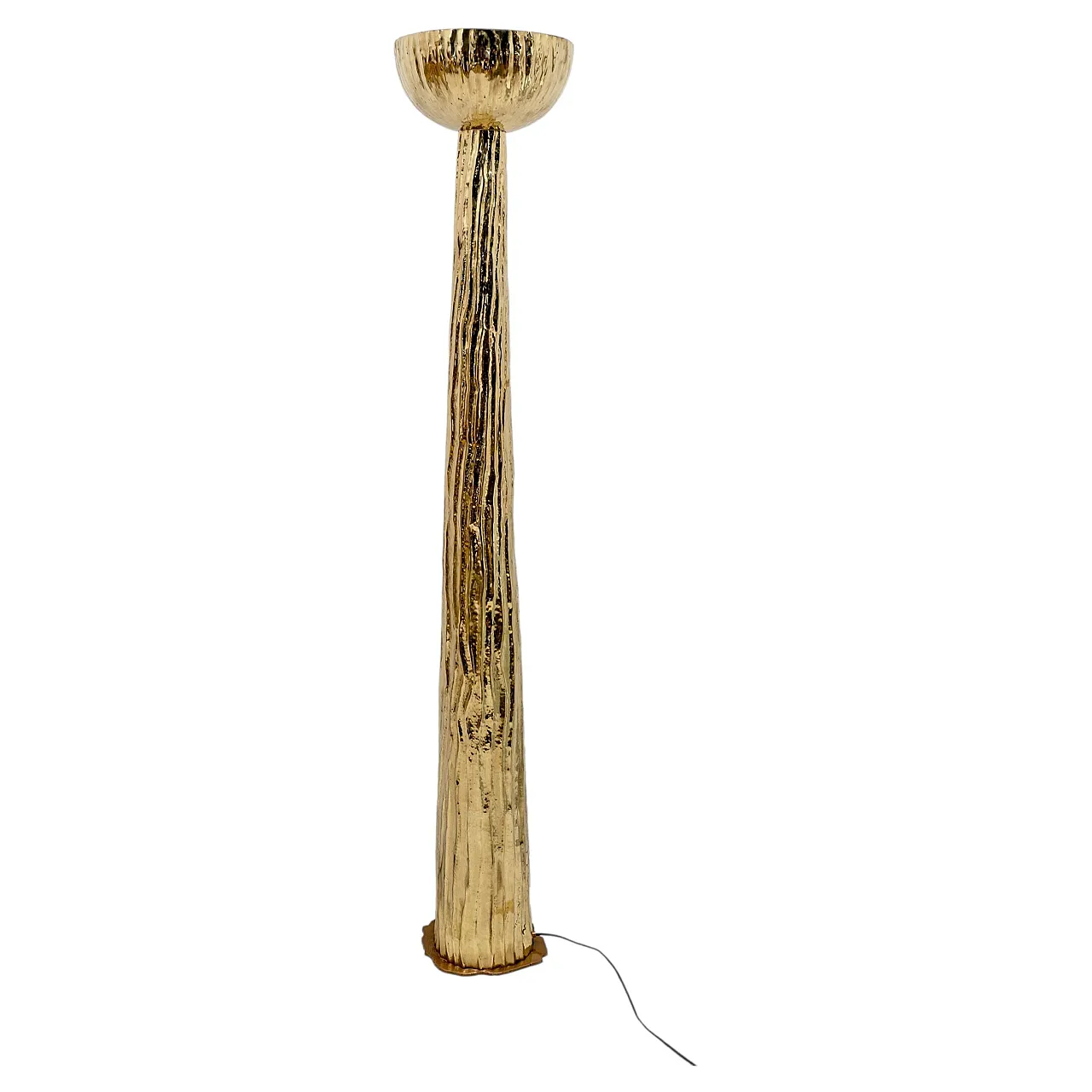 Lampada da terra in ottone martellato stile Torchère, '900 1