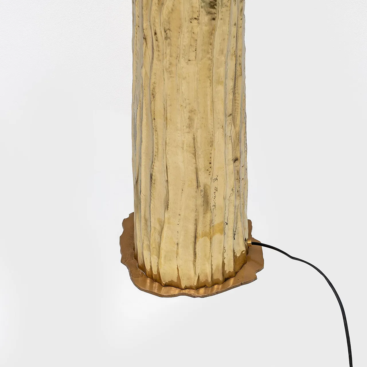 Lampada da terra in ottone martellato stile Torchère, '900 7
