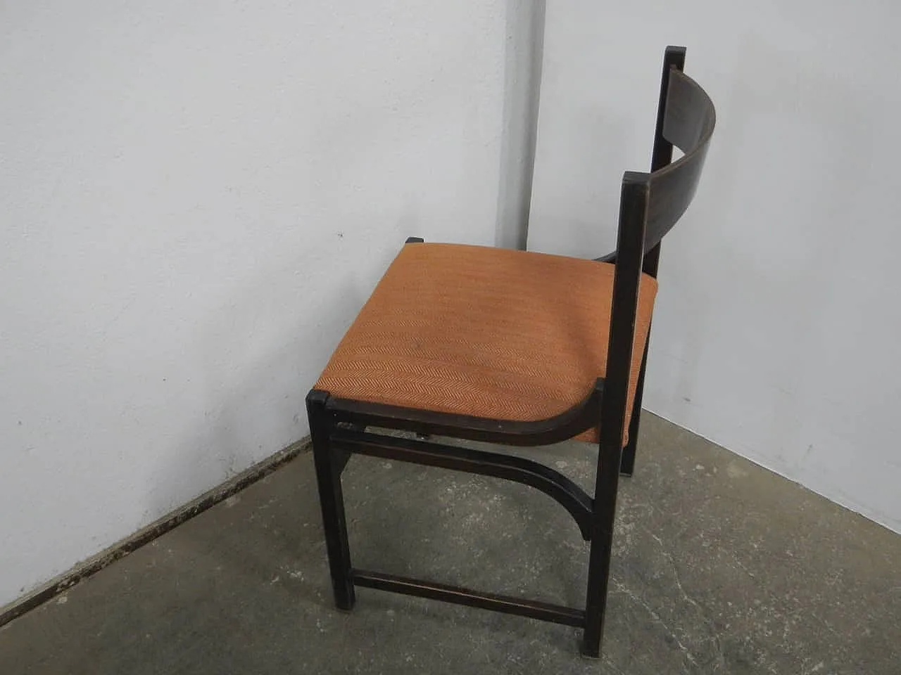 Chair with fabric seat 1980 4