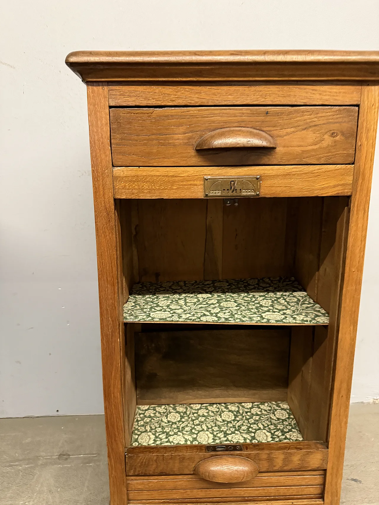 Mid-century column shutter in oak, 20th century 9