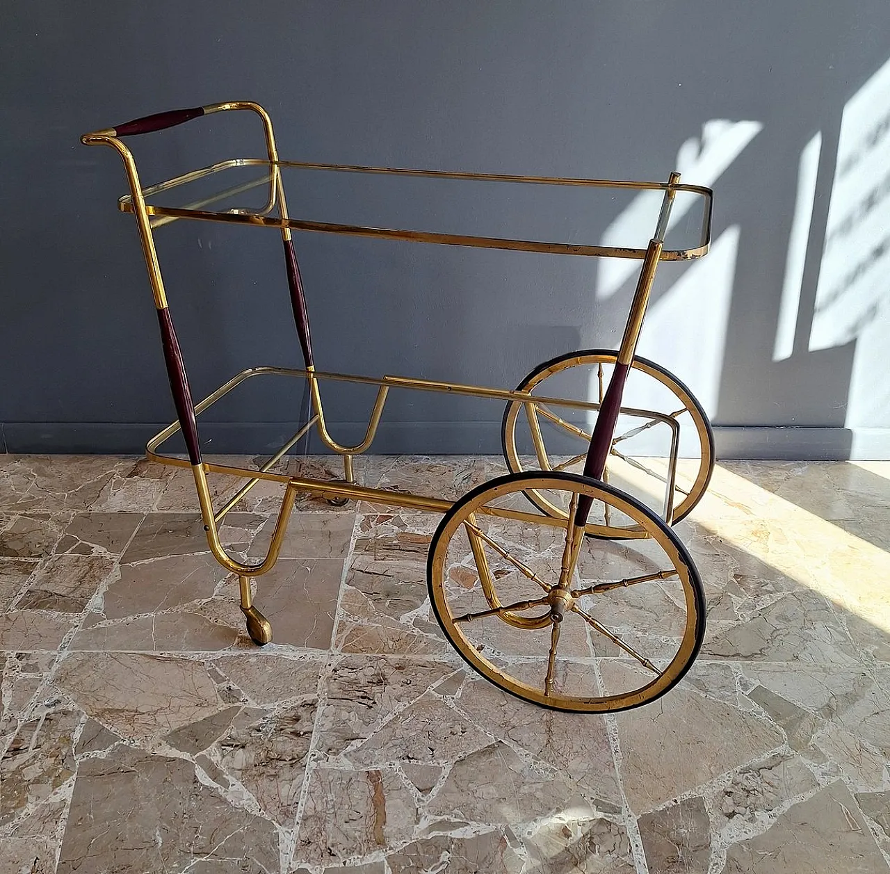 Carrello bar in vetro e legno in ottone, anni '50 1