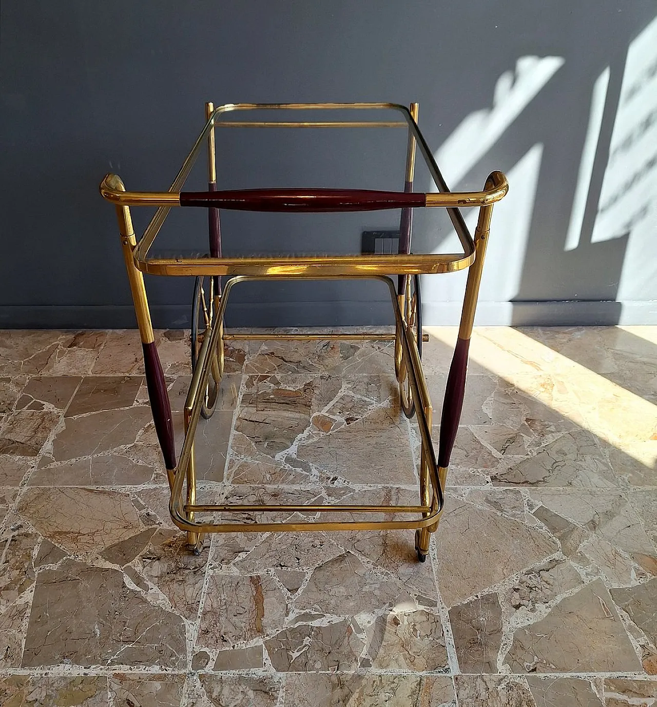 Carrello bar in vetro e legno in ottone, anni '50 2