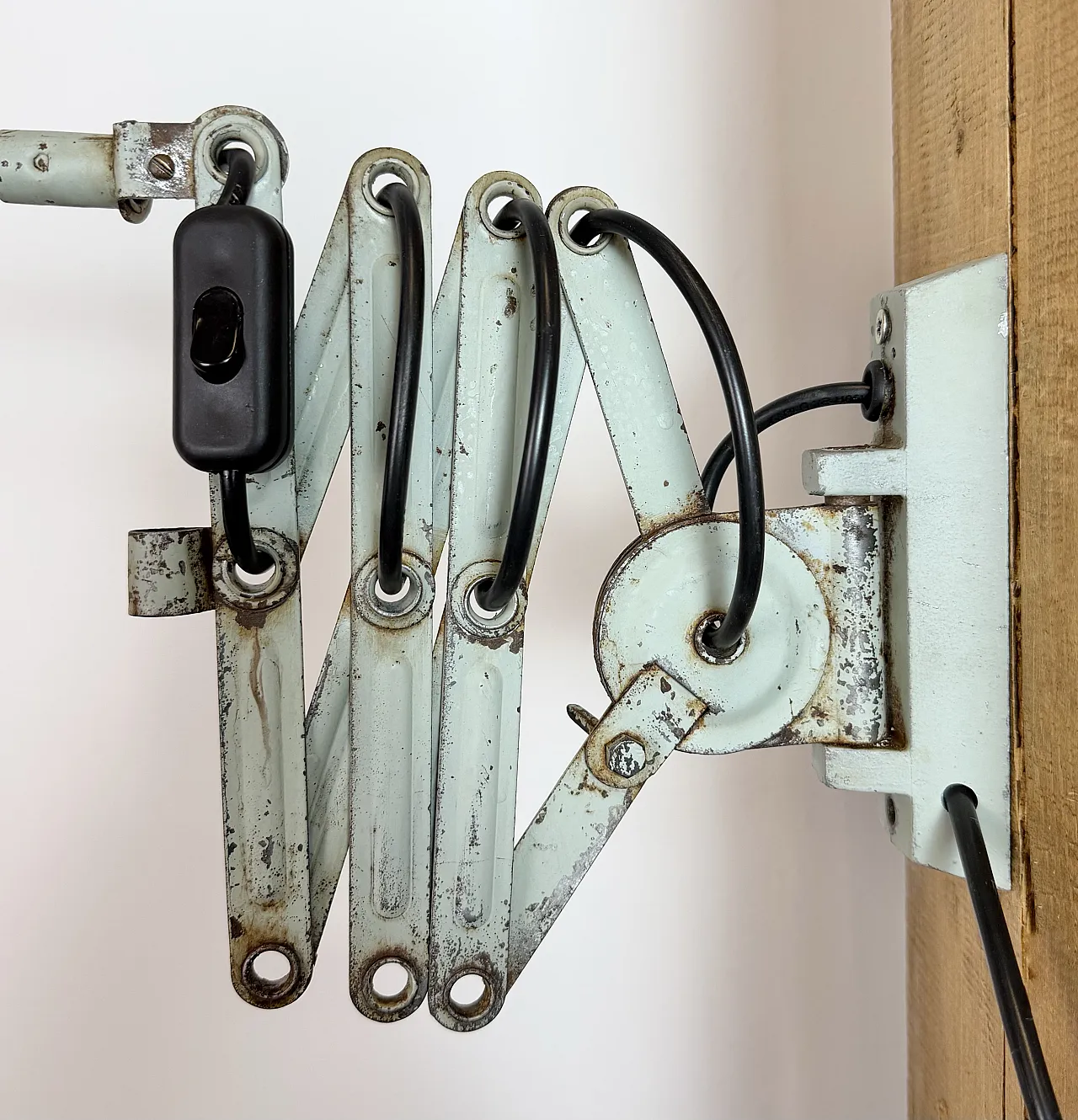 Green Industrial Scissor Wall Lamp from Elektroinstala, 1960s 10