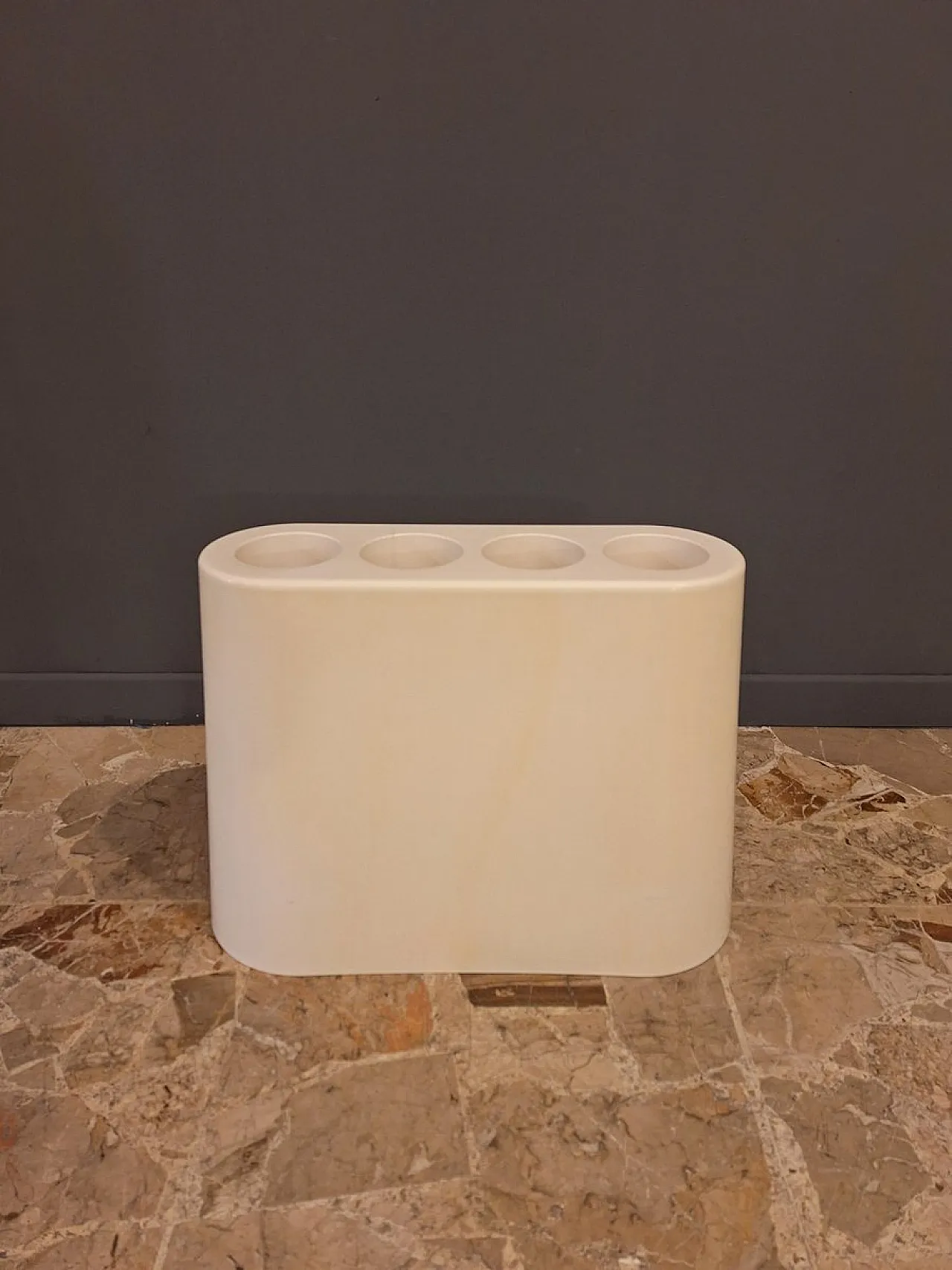 Portaombrelli in ABS di Rodolfo Bonetto per Bilumen, anni '70 2