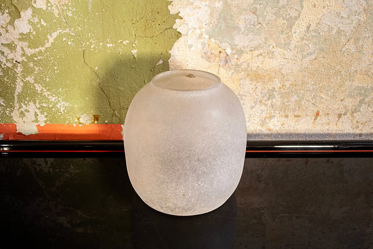 White scavo glass vase from Seguso, 1960s 2