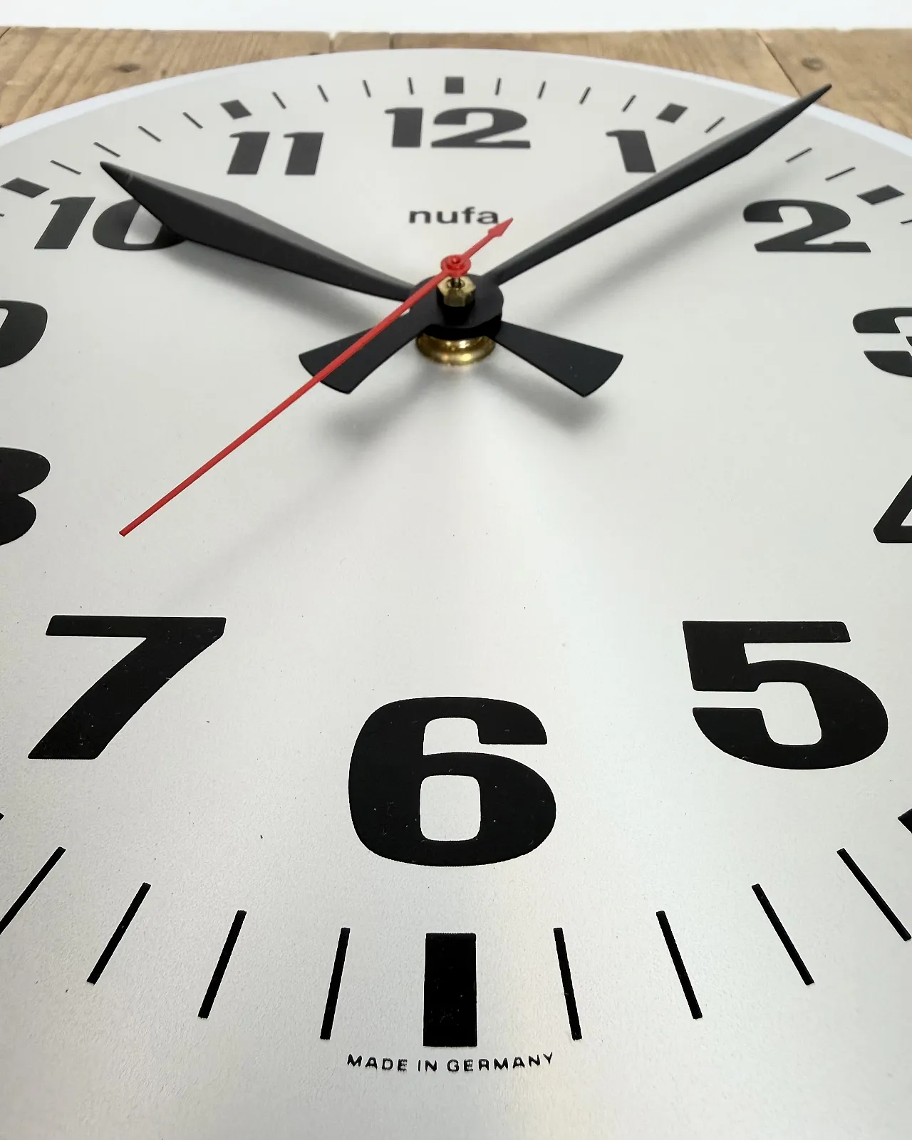 Vintage Electric Wall Clock from NUFA, 1960s 17