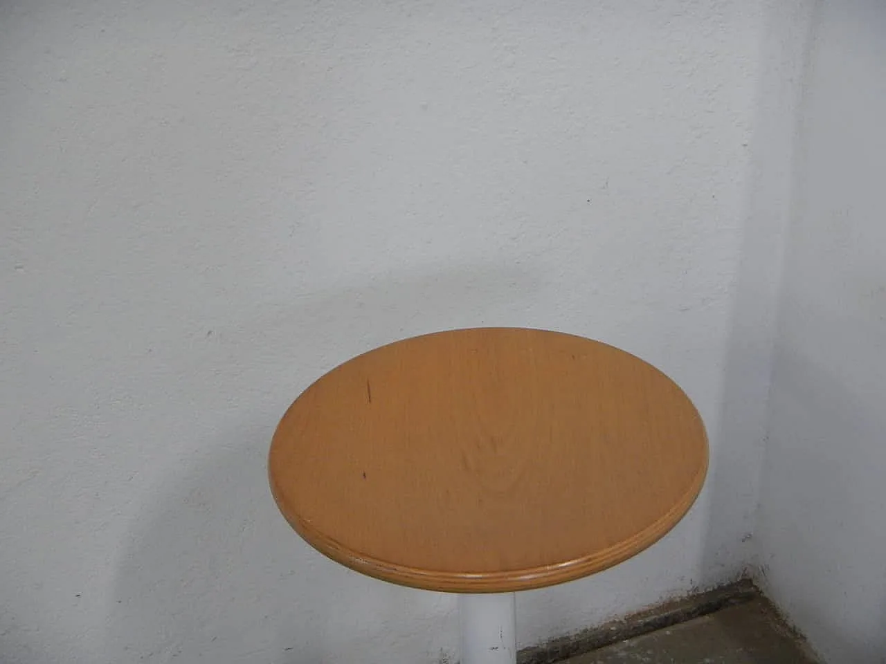 5 foot stool 1970 4