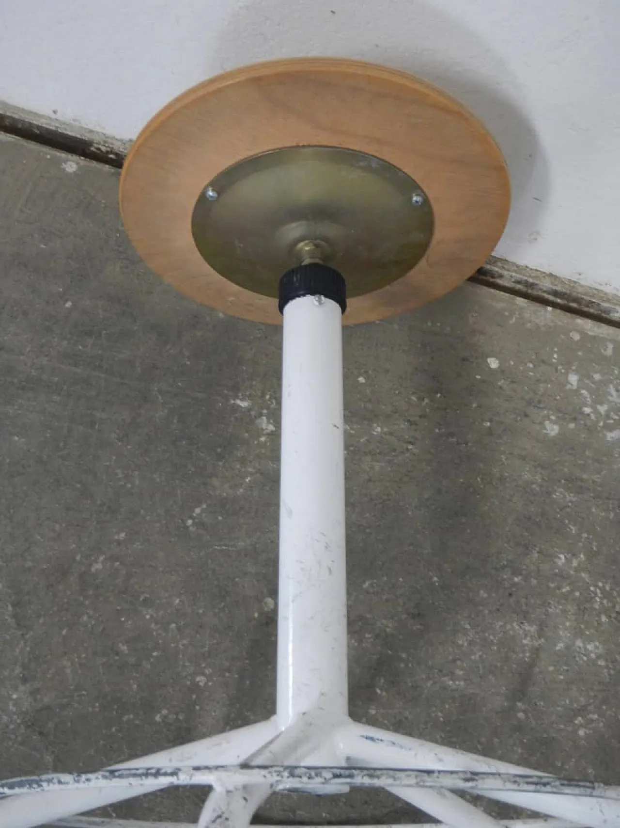 5 foot stool 1970 5