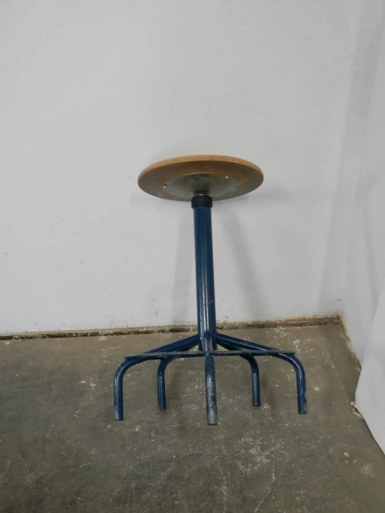 5 foot stool 1970 6