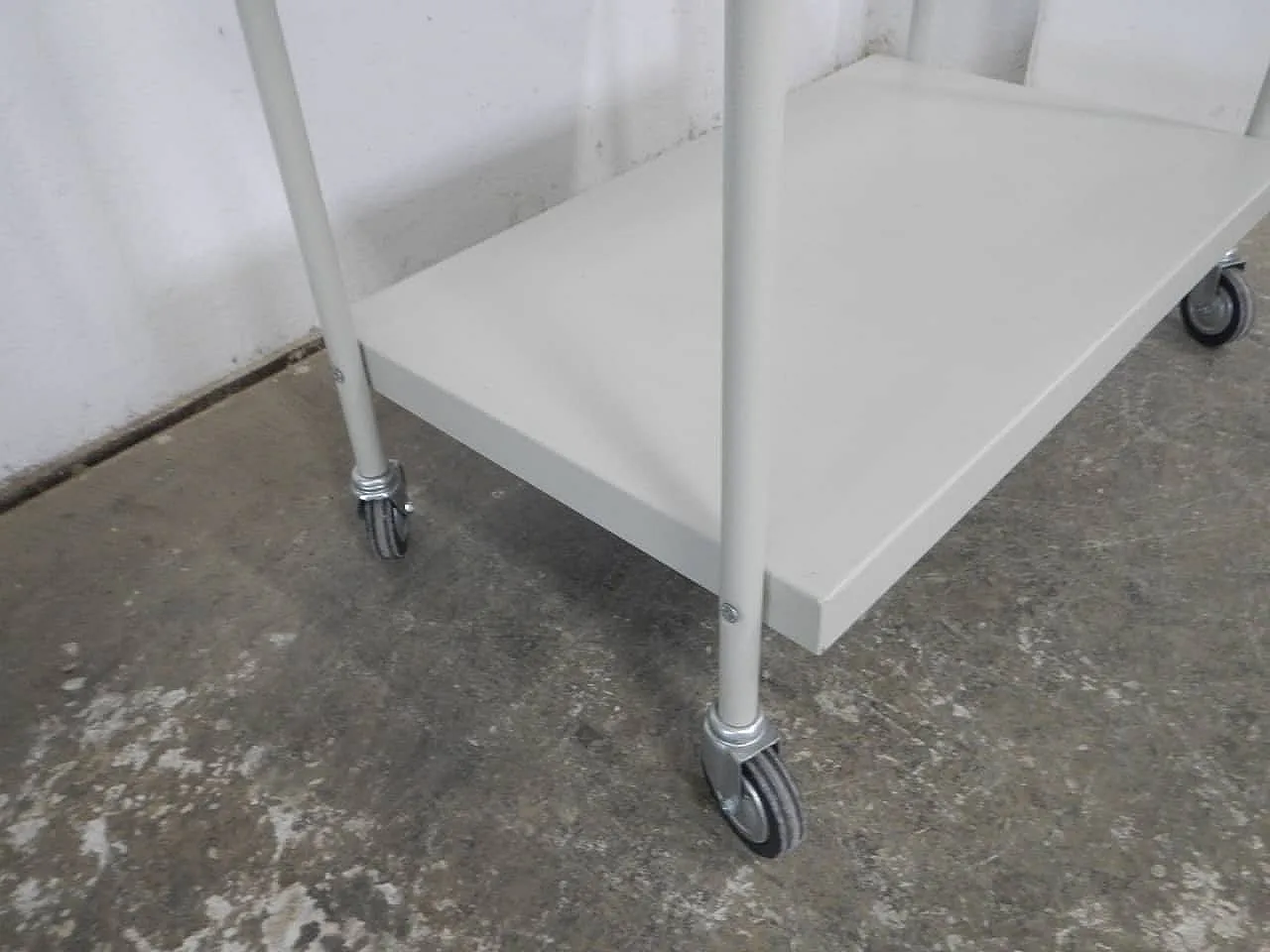 Carrello in ferro colorato 1980 7