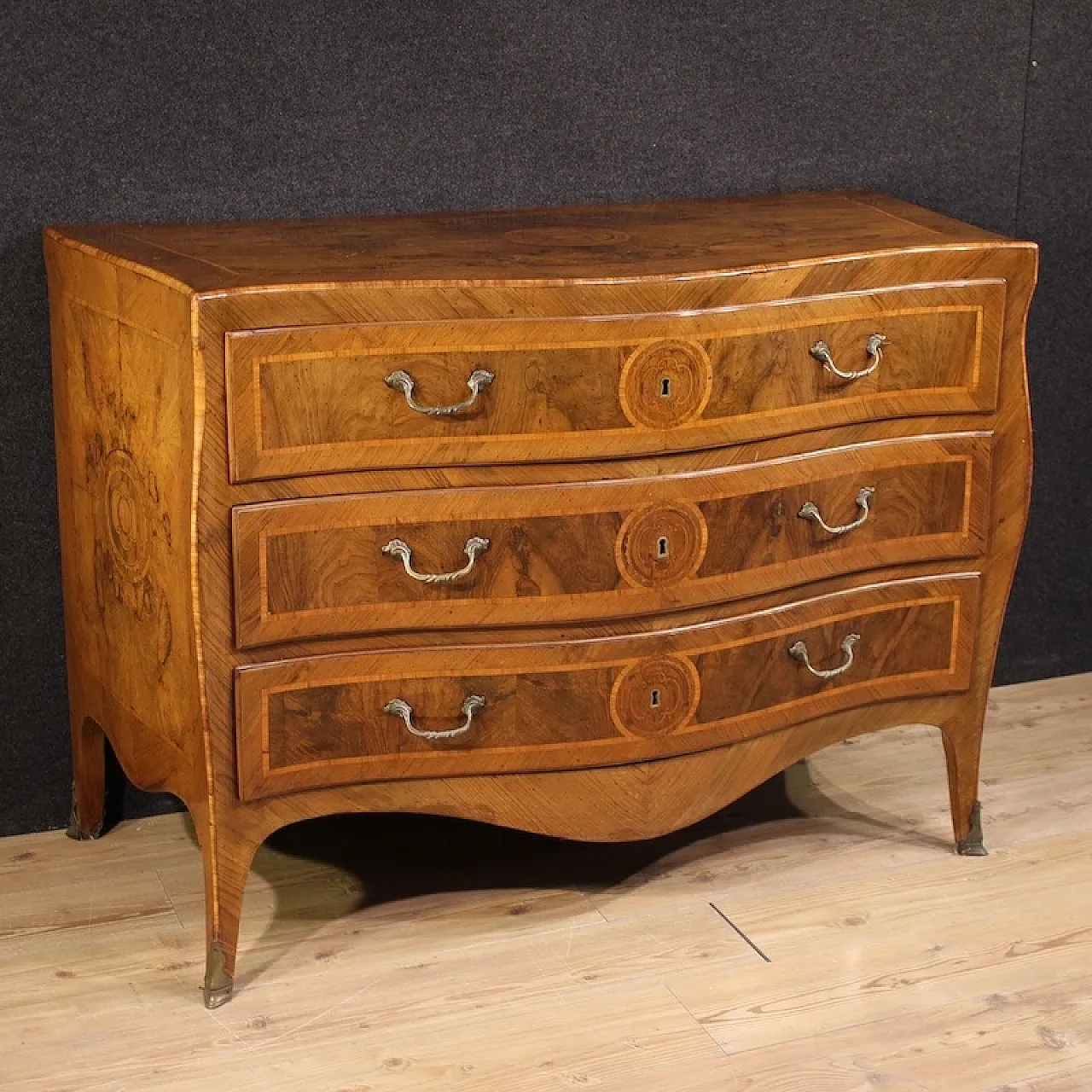 Neapolitan Louis XV chest of drawers, 18th century 1