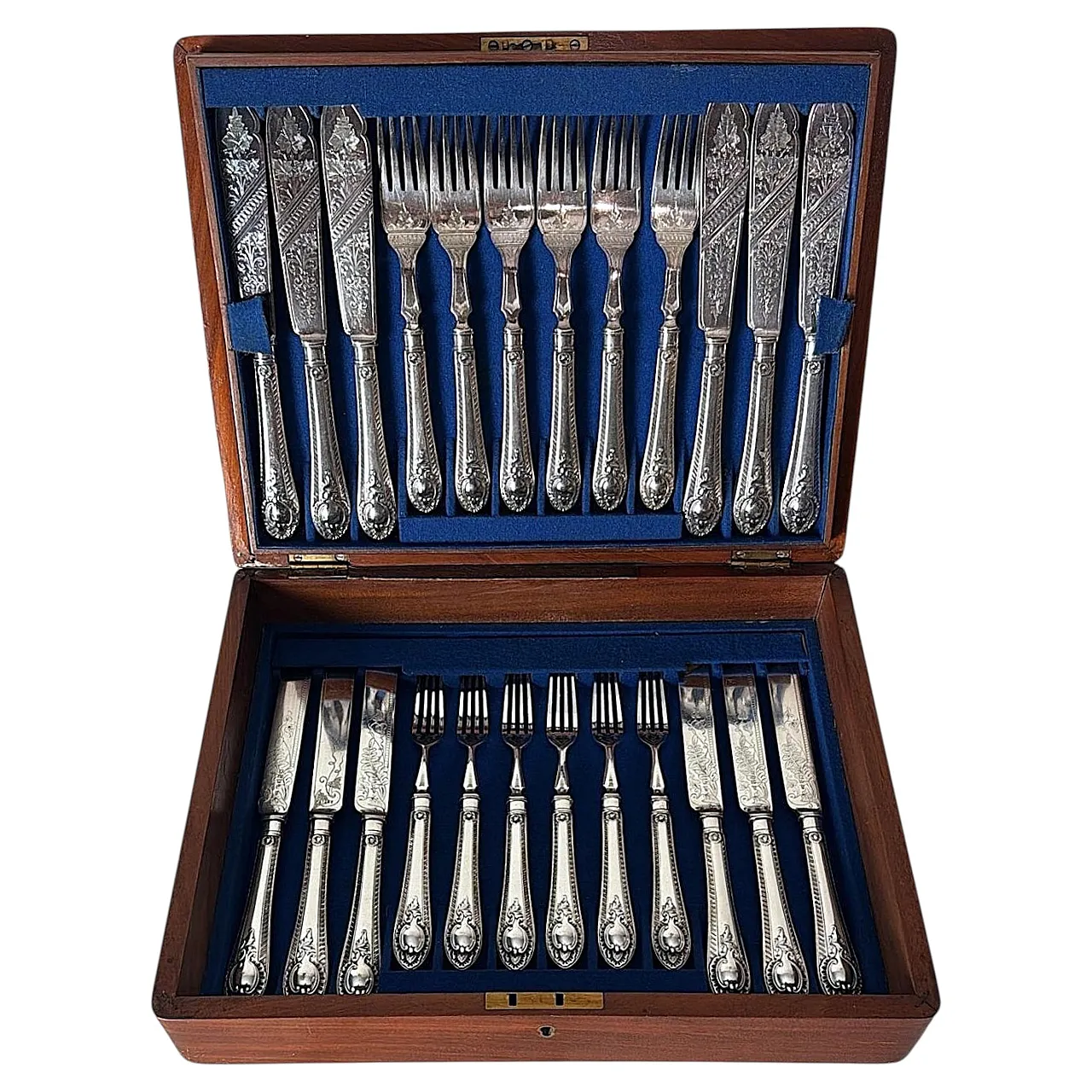 Wooden box with a complete silver-plated flatware, 19th century 1