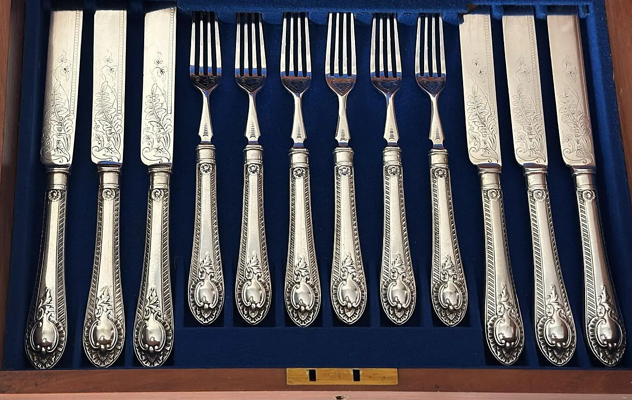 Wooden box with a complete silver-plated flatware, 19th century 5
