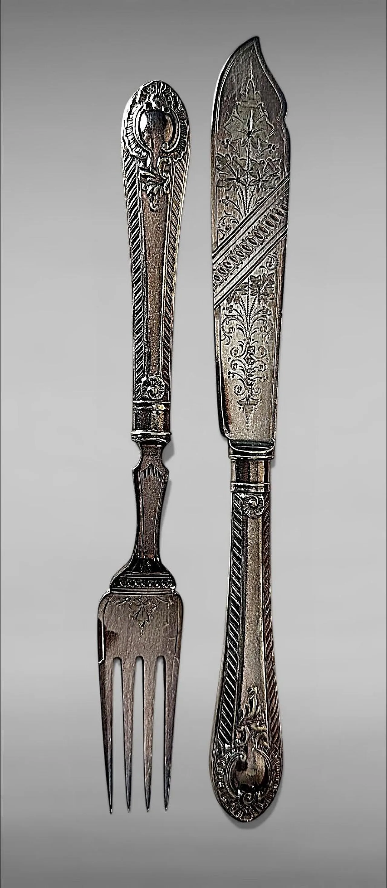 Wooden box with a complete silver-plated flatware, 19th century 15