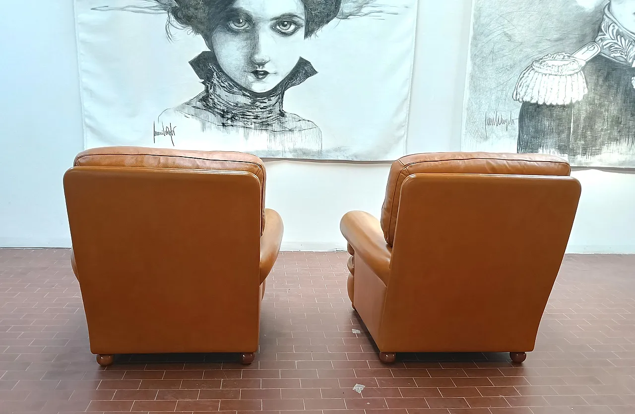 Pair of Poltrone Frau armchairs, mod. Dream, 1990s 29