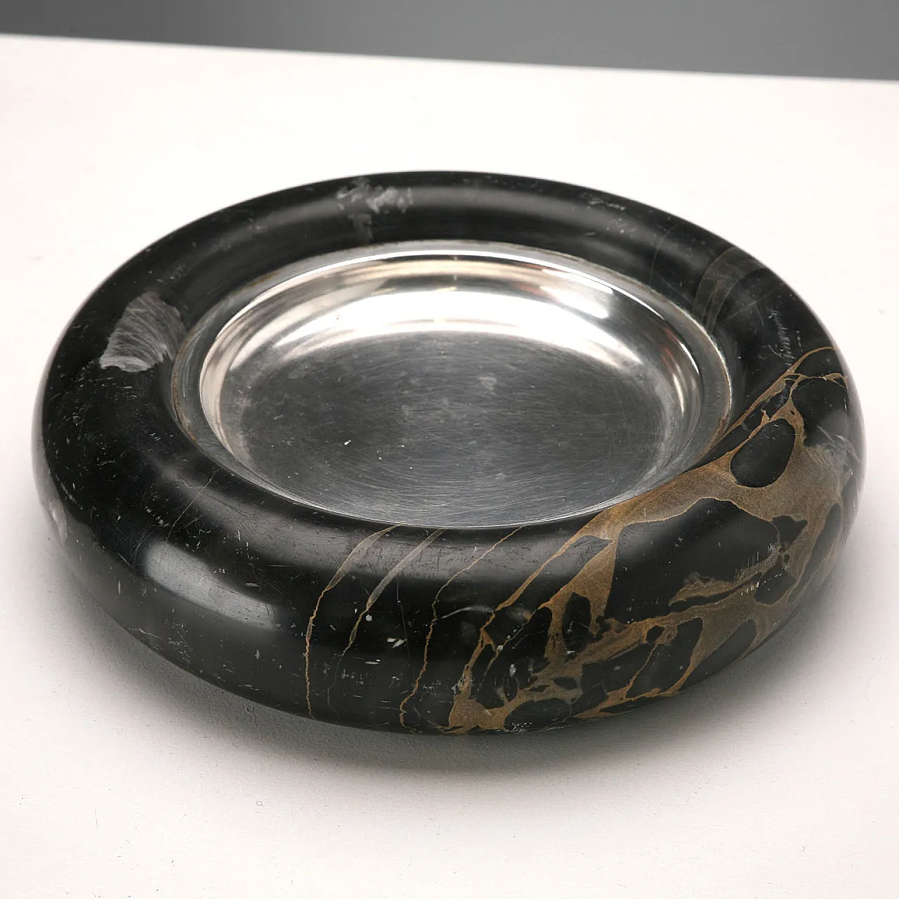 Pocket tray in black marble and silver, 20th century 5