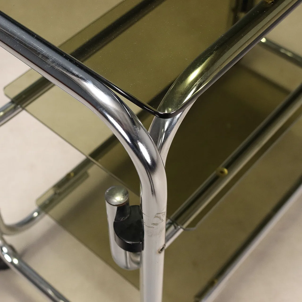 Carrello in metallo e vetro fumé, fine '900 4