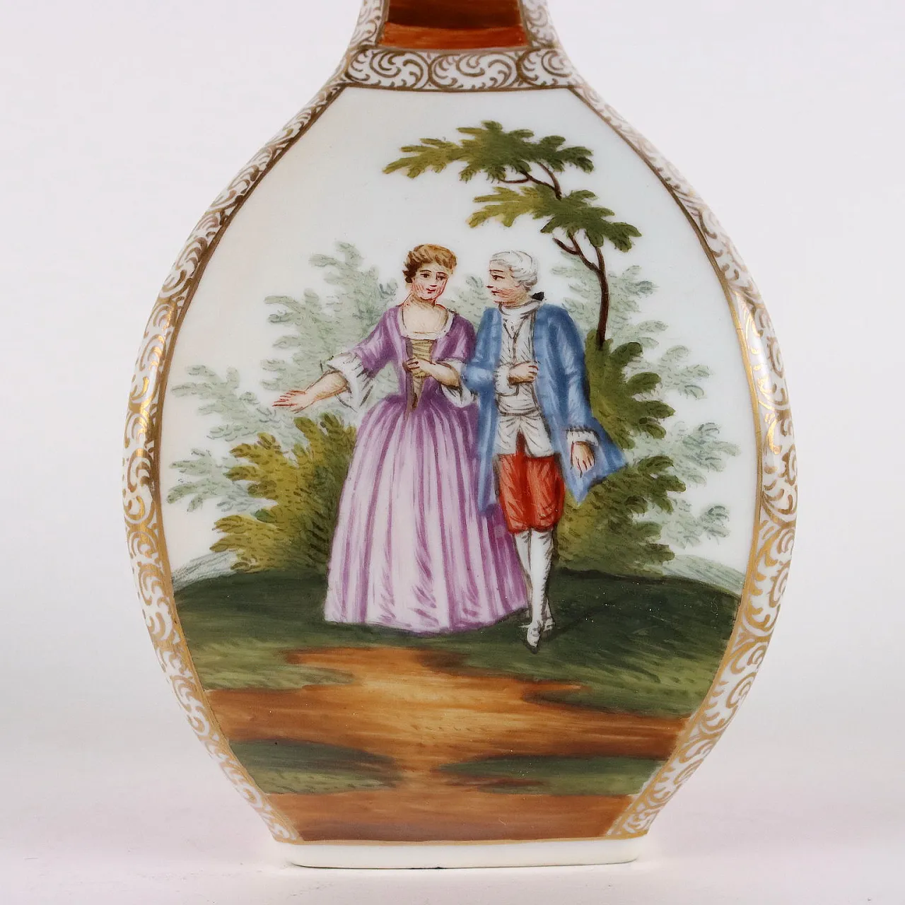 Pair of Dresden porcelain vases, 19th century 3