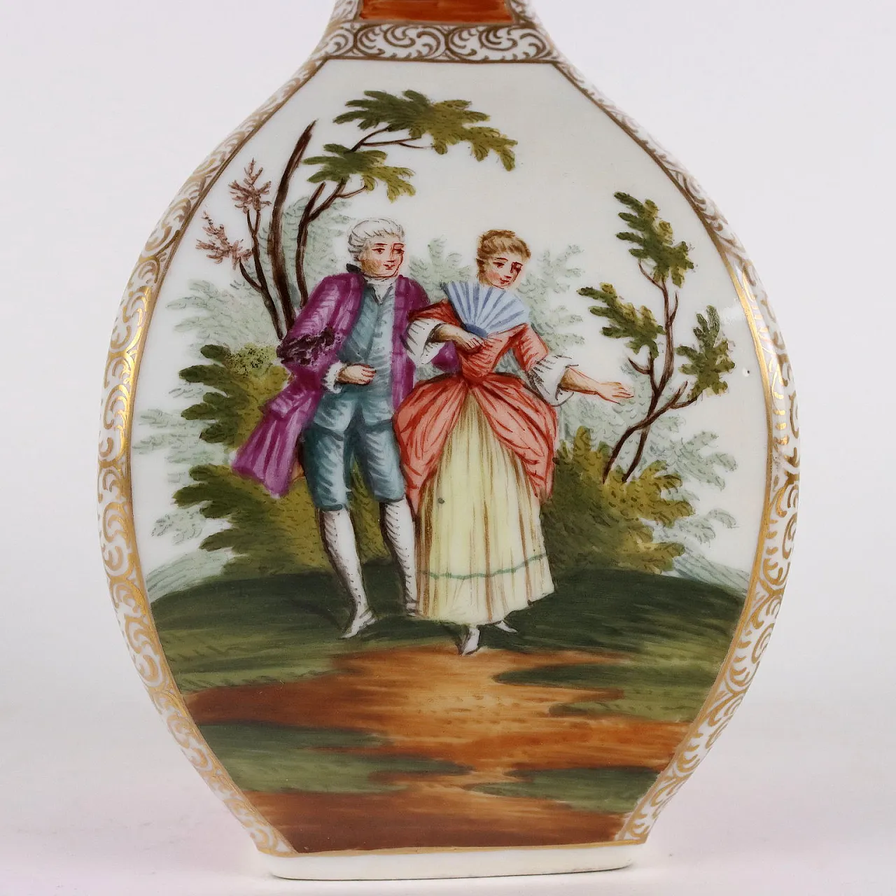 Pair of Dresden porcelain vases, 19th century 5