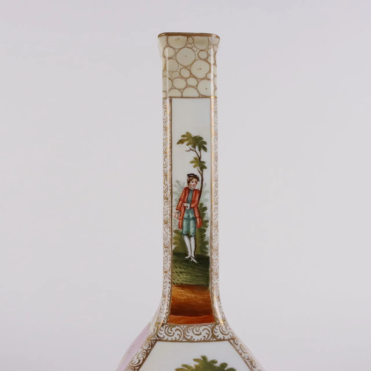 Pair of Dresden porcelain vases, 19th century 9