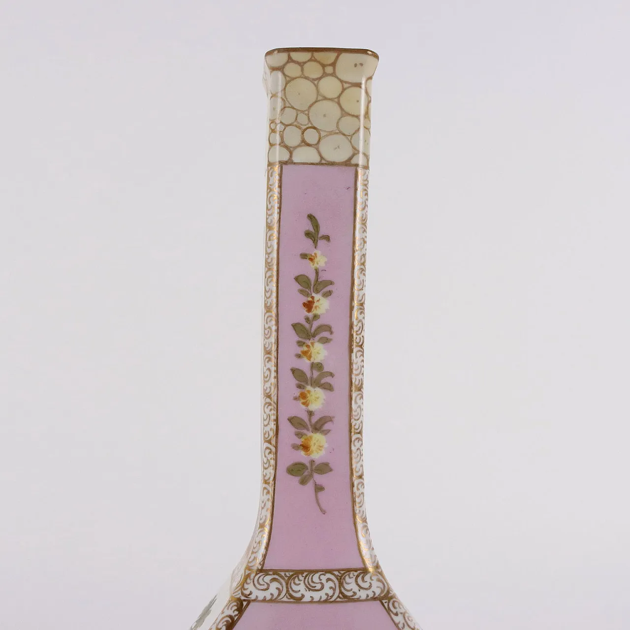 Pair of Dresden porcelain vases, 19th century 10