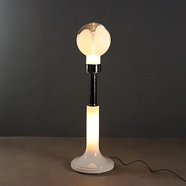Lampada da terra con diffusore in vetro lavorato, anni '70