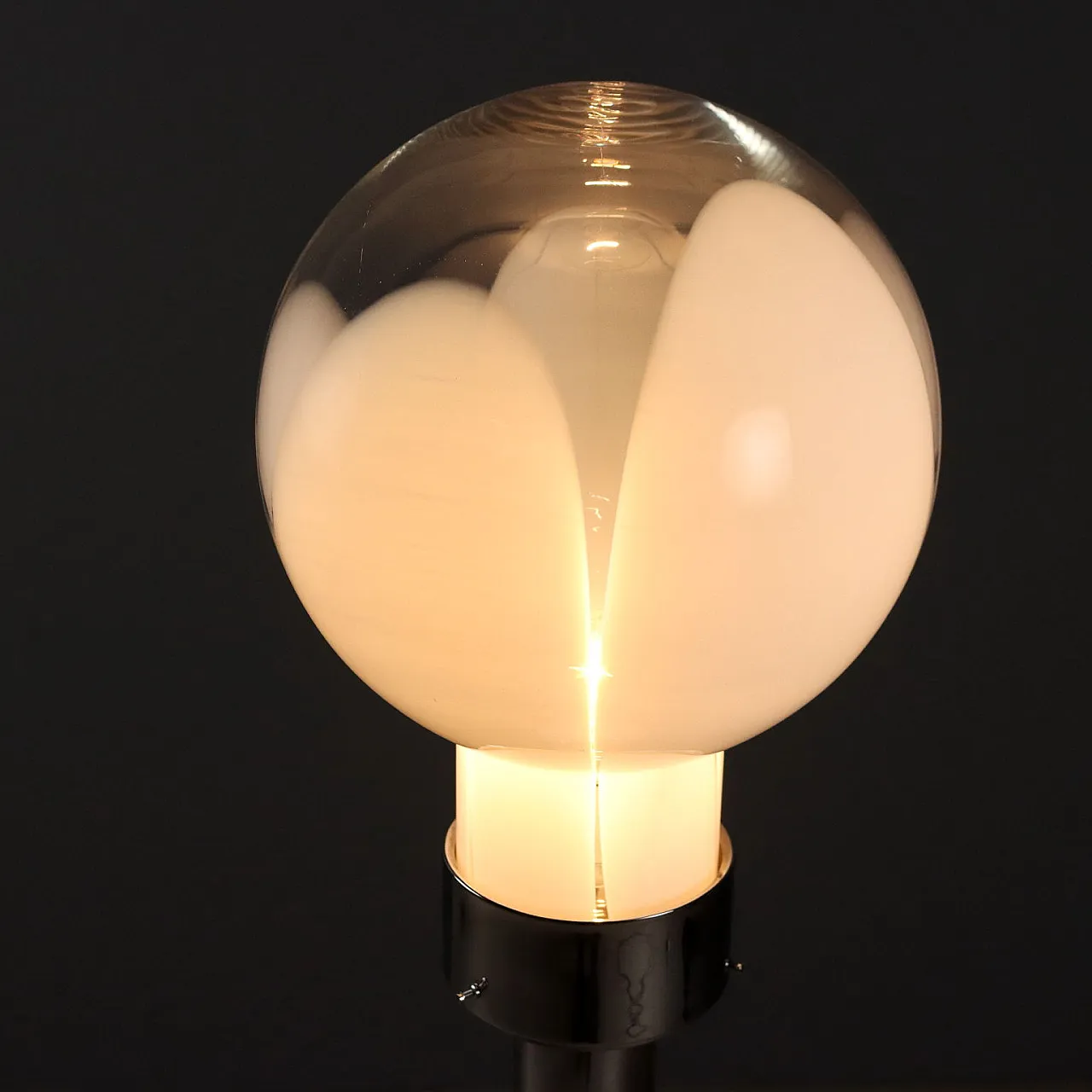 Lampada da terra con diffusore in vetro lavorato, anni '70 4