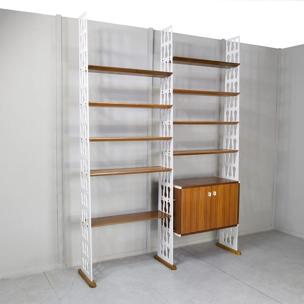 Libreria Misia Arte Mid-Century in teak e metallo laccato, anni '60 1