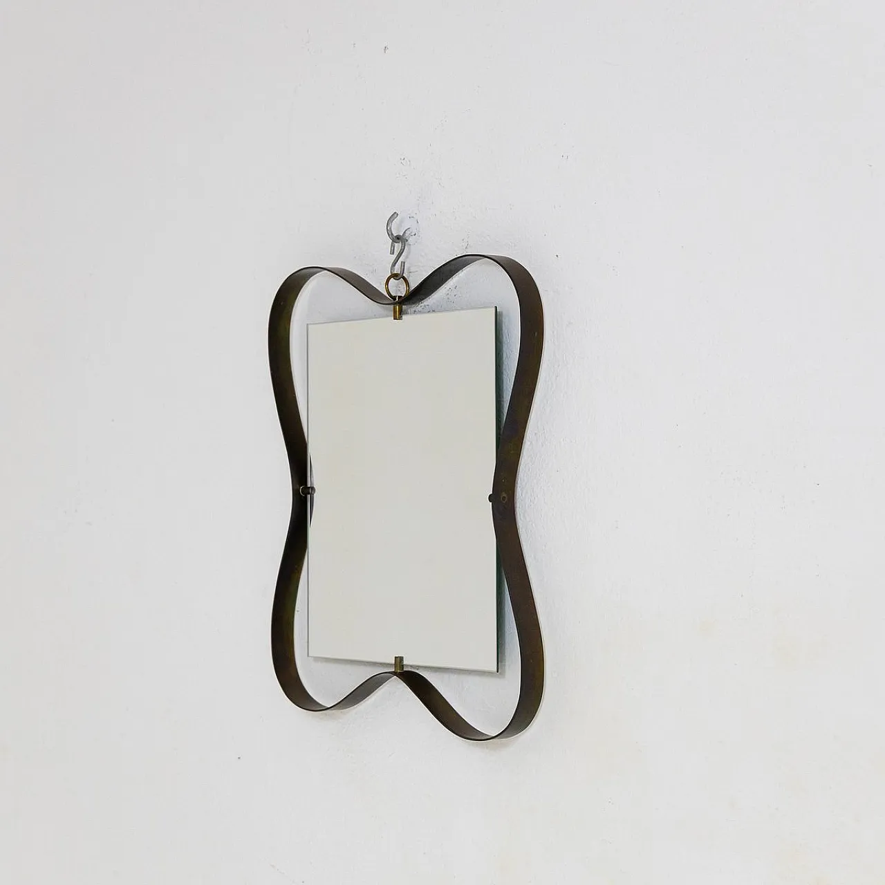 Specchio con cornice in ottone di Fontana Arte, anni '50 2
