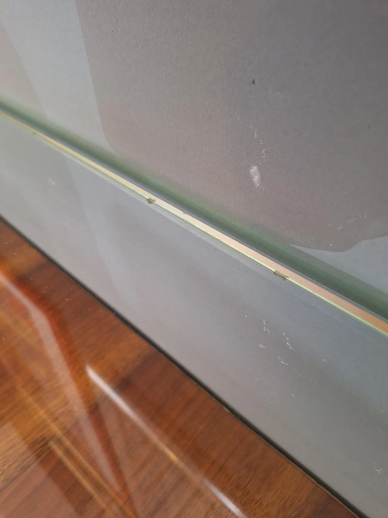 4-Drawer chest of drawers with glass shelf, 1950s 13