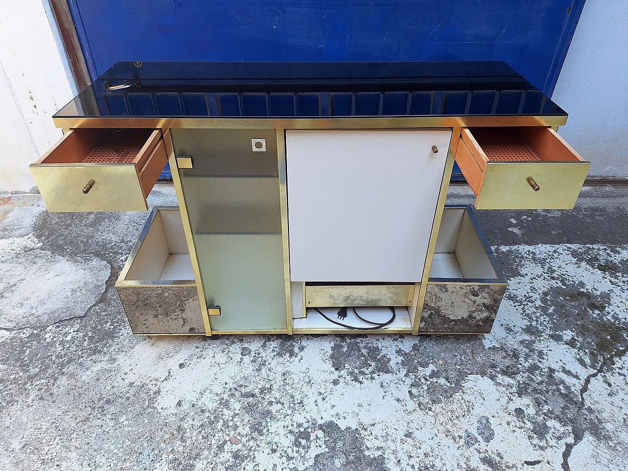 Bar cabinet in wood, brass and glass by Stilglass Donati, 1970s 4